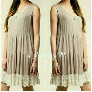 🆕❌CLEARANCE❌SLEEVELESS MOCHA LACE HEM DRESS